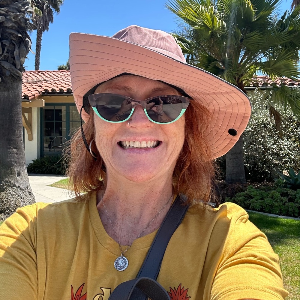 Meet your Posher, Cher